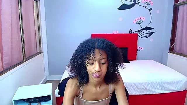 Zia Green online show from 13, 3, 2025