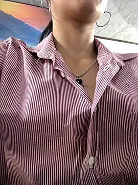 Amy Kiitty  online show from 30, 4, 2026