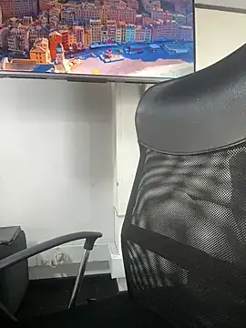 Amy Kiitty  online show from 6, 7, 2026
