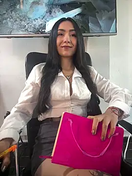 Amy Kiitty  online show from 28, 7, 2026