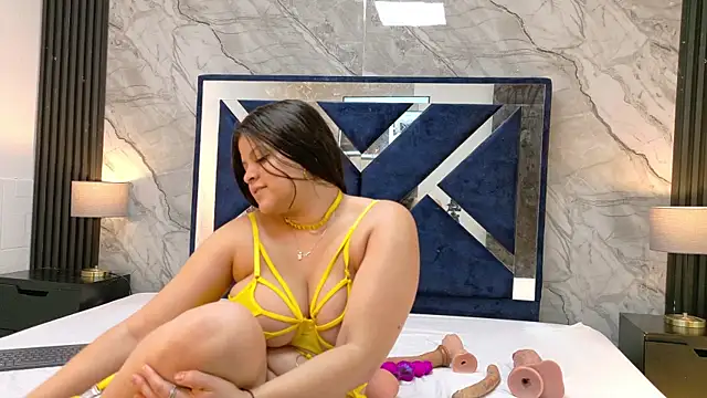 KarinaSimonz online show from 24, 6, 2026