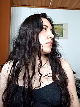 Emi chik online show from 25, 11, 2025