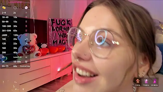 Marta May  online show from 4, 3, 2025