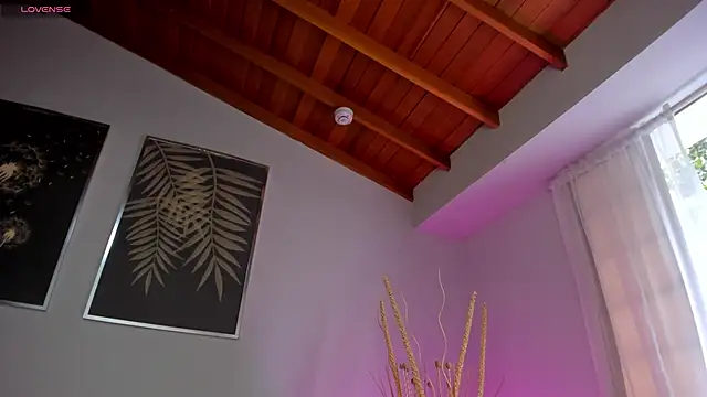 KatieNolan 1 online show from 18, 2, 2025