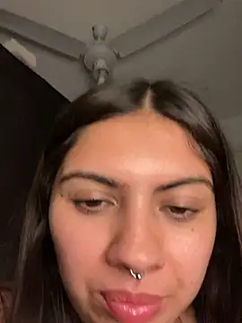 Argentiiniita online show from 7, 10, 2025