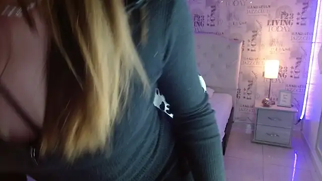 Snapshot of Ivyy_Crystal chatting on 5, 2, 2025 Ivyy Crystal online show from 5, 2, 2025