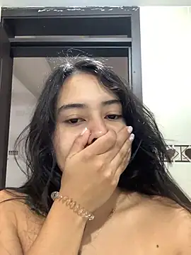 Snapshot of GabyButtler1 chatting on 5, 2, 2025 GabyButtler1 online show from 5, 2, 2025