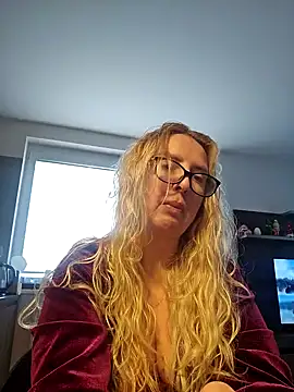 Snapshot of MariaRichi_ chatting on 25, 2, 2025 MariaRichi  online show from 25, 2, 2025