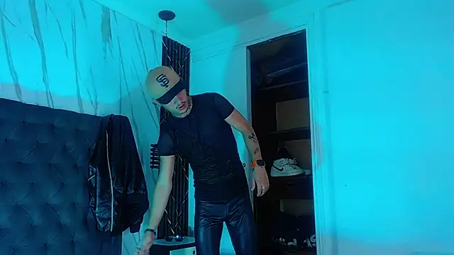 HannibalLester online show from 8, 9, 2025