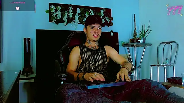 HannibalLester online show from 4, 5, 2026