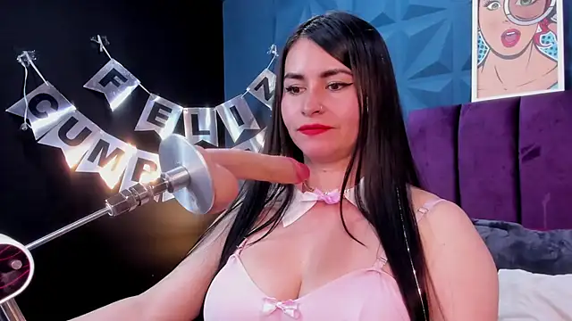 Snapshot of NicoleJonss chatting on 28, 5, 2026 NicoleJonss online show from 28, 5, 2026