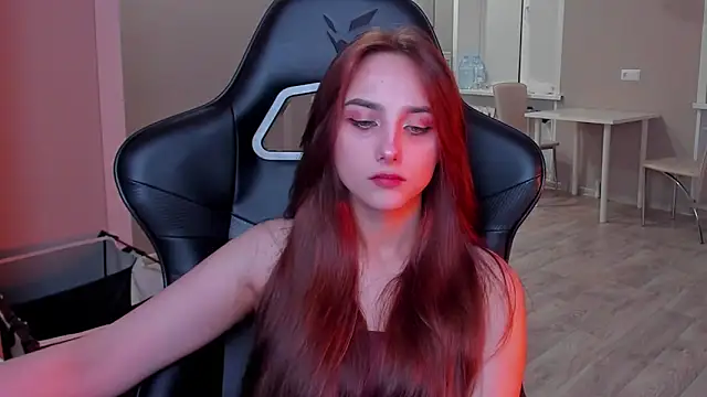 Snapshot of SilverDream chatting on 7, 11, 2025 SilverDream online show from 7, 11, 2025