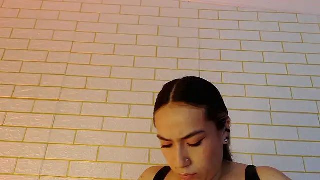 Snapshot of NYX1126 chatting on 28, 11, 2025 NYX1126 online show from 28, 11, 2025