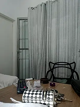 Snapshot of annybarros21 chatting on 9, 11, 2025 annybarros21 online show from 9, 11, 2025