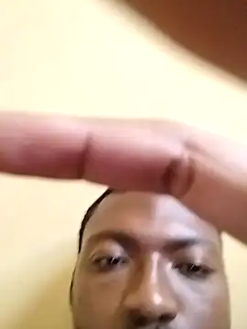 Snapshot of zipeqengeshe21 chatting on 9, 3, 2025 zipeqengeshe21 online show from 9, 3, 2025