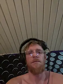 Snapshot of luv2cum7491 chatting on 5, 2, 2025 luv2cum7491 online show from 5, 2, 2025