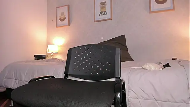 Caroline dh online show from 29, 7, 2026