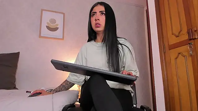 Caroline dh online show from 1, 8, 2026