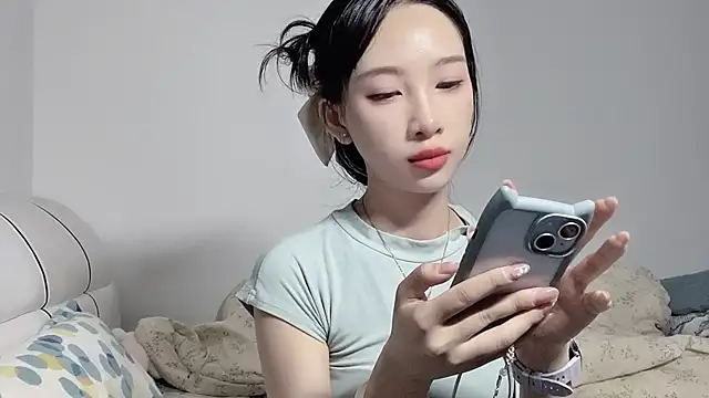 Snapshot of Lili-2 chatting on 30, 6, 2026 Lili-2 online show from 30, 6, 2026