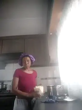 Snapshot of Feathergal69_ chatting on 21, 1, 2025 Feathergal69 online show from 21, 1, 2025