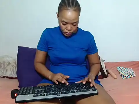 Feathergal69  online show from 14, 5, 2026