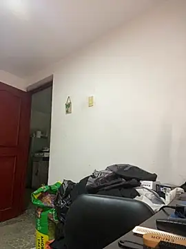 Snapshot of Jestebanano chatting on 18, 10, 2025 Jestebanano online show from 18, 10, 2025