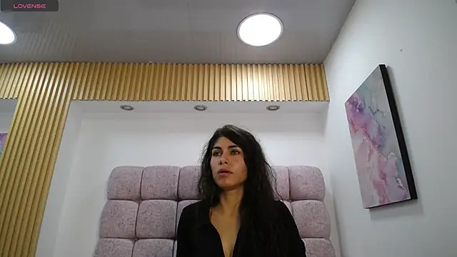 Snapshot of Melodi_Roux chatting on 19, 7, 2026 Melodi Roux online show from 19, 7, 2026