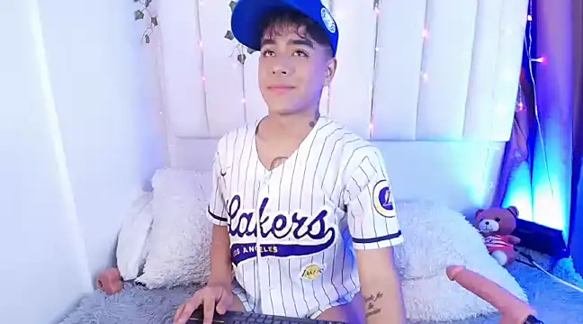 kiing azahell online show from 17, 1, 2025