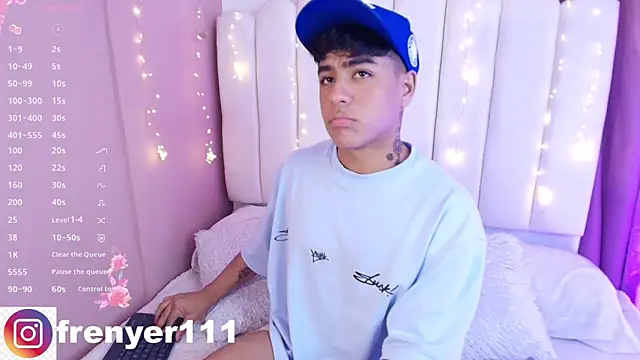 kiing azahell online show from 11, 3, 2025