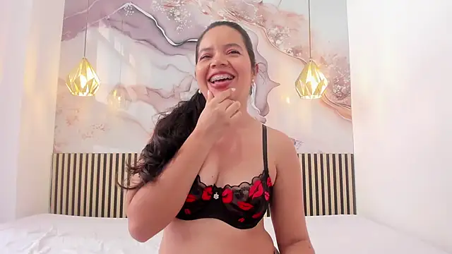 EvelynSweet1 online show from 25, 11, 2025