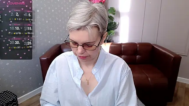 Cutie Erikaa1 online show from 3, 5, 2026