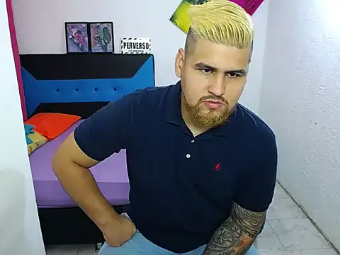 pitbullveryhot online show from 4, 12, 2024