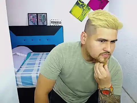 pitbullveryhot online show from 6, 12, 2024