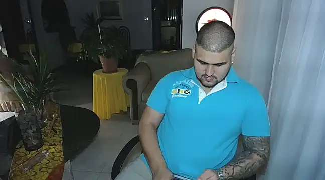 pitbullveryhot online show from 12, 2, 2025