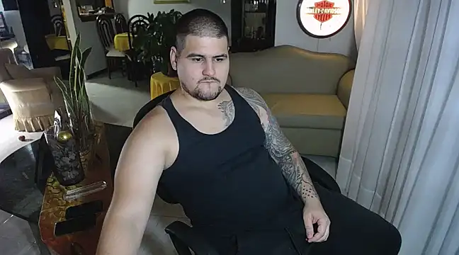 pitbullveryhot online show from 18, 2, 2025