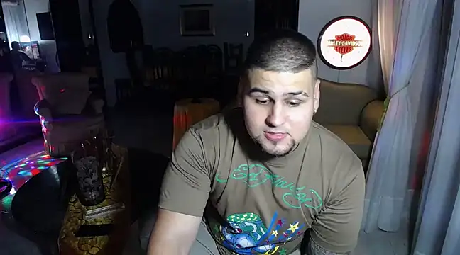 pitbullveryhot online show from 27, 2, 2025