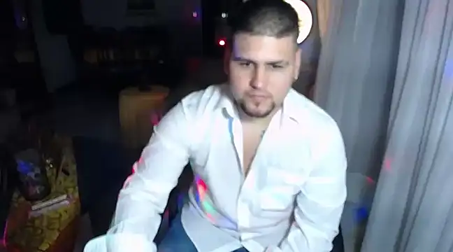 pitbullveryhot online show from 3, 3, 2025