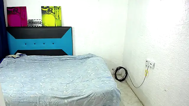 pitbullveryhot online show from 2, 10, 2025