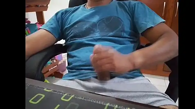 Snapshot of OlmecaSex chatting on 11, 12, 2024 OlmecaSex online show from 11, 12, 2024