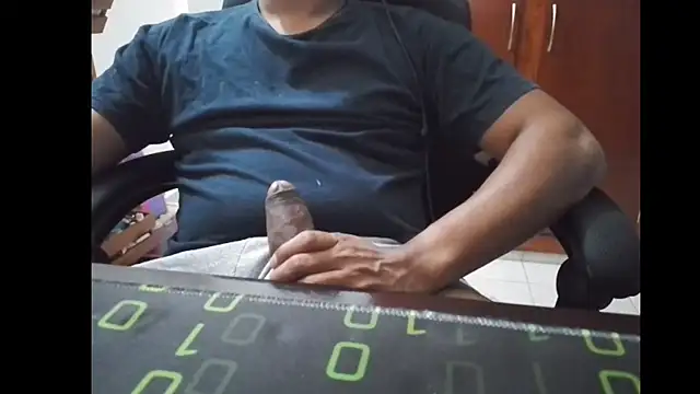 Snapshot of OlmecaSex chatting on 12, 12, 2024 OlmecaSex online show from 12, 12, 2024