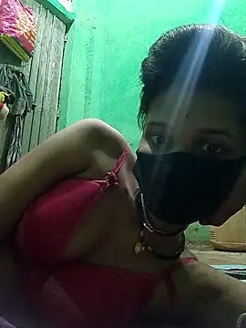 Snapshot of Hoty_girl_143 chatting on 24, 10, 2025 Hoty girl 143 online show from 24, 10, 2025
