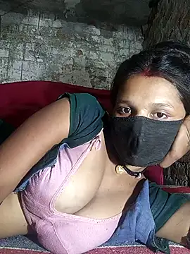 Hoty girl 143 online show from 12, 7, 2026