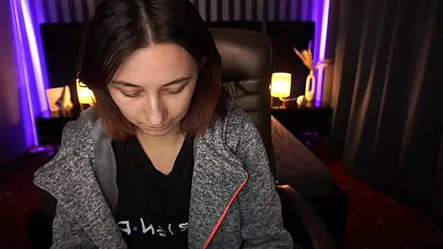 Snapshot of Roxy_Rayy chatting on 5, 12, 2024 Roxy Rayy online show from 5, 12, 2024