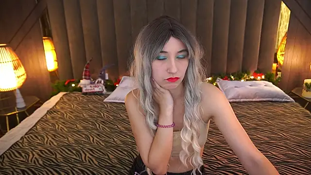 Snapshot of Roxy_Rayy chatting on 2, 1, 2025 Roxy Rayy online show from 2, 1, 2025