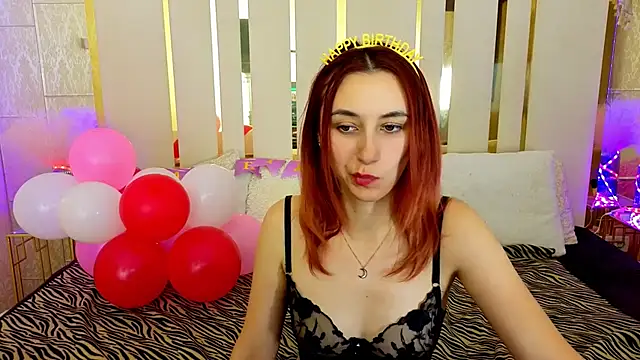 Snapshot of Roxy_Rayy chatting on 6, 10, 2025 Roxy Rayy online show from 6, 10, 2025