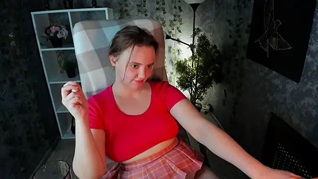 Lella Ryann  online show from 16, 1, 2025