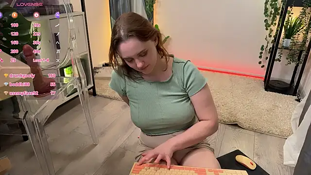 Lella Ryann  online show from 28, 2, 2025