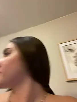 imlindapink online show from 28, 2, 2025