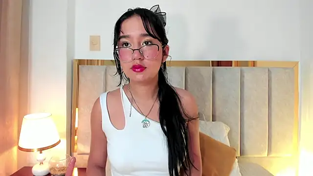 LaraGoldd online show from 19, 9, 2025