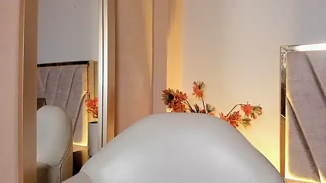 LaraGoldd online show from 10, 3, 2026